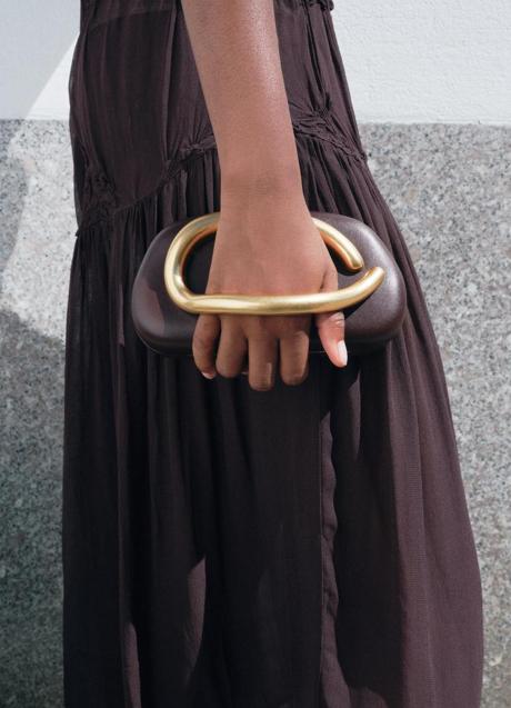 Imagen - Bolso de mano de Zara (39,95 euros)