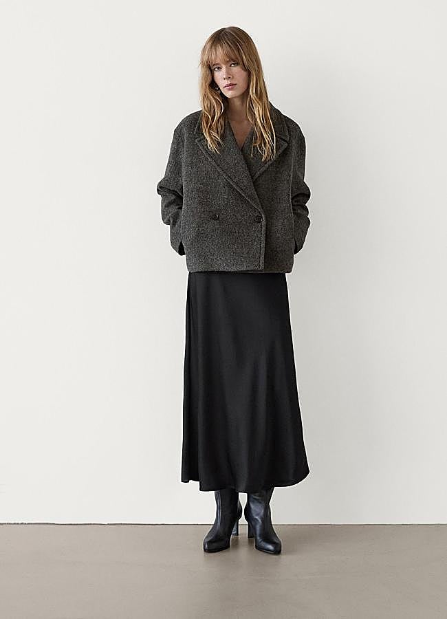 Imagen - Abrigo gris corto de Massimo Dutti, 149 euros.