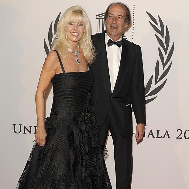 Gunilla von Bismarck, con su exmarido, Luis Ortiz, en un evento. 