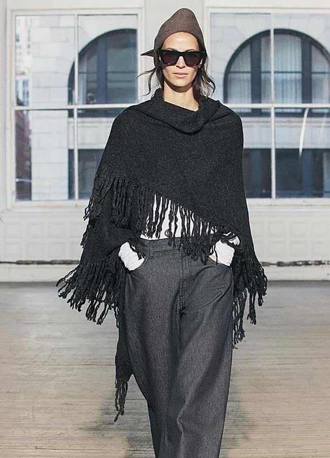 Imagen - Capa de punto con flecos