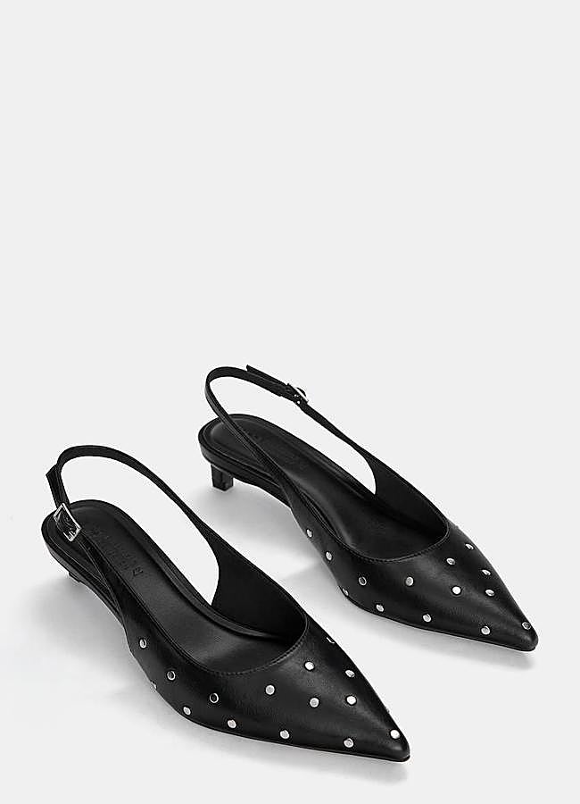 Imagen - Zapatos de tacón bajo con tachuelas