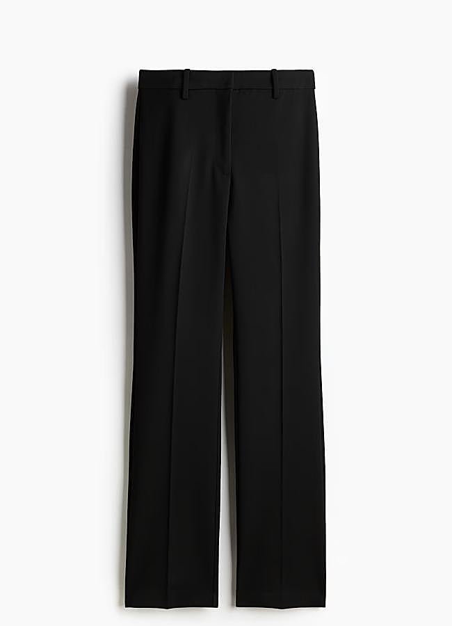Imagen - Pantalón negro de traje, 29,99 euros.