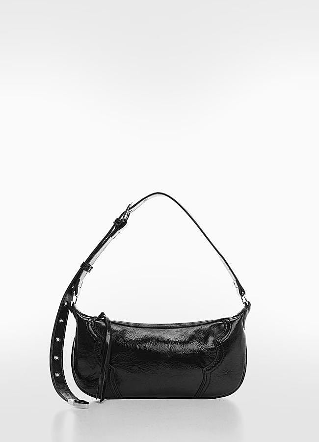 Imagen - Bolso en negro de Mango Outlet.