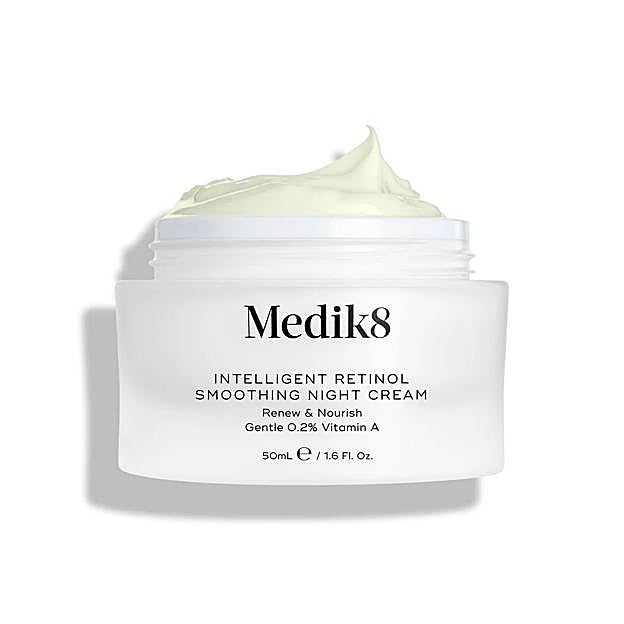 Crema de noche Intelligent Retinol Smoothing Night Cream de Medik8.