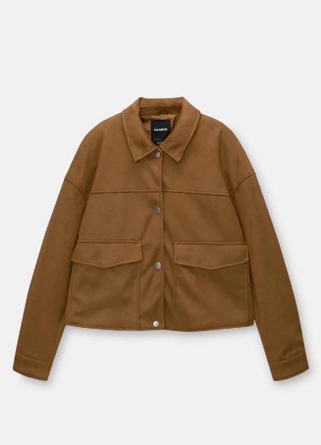 Imagen - Cazadora de antelina de Pull & Bear (29,99 euros)