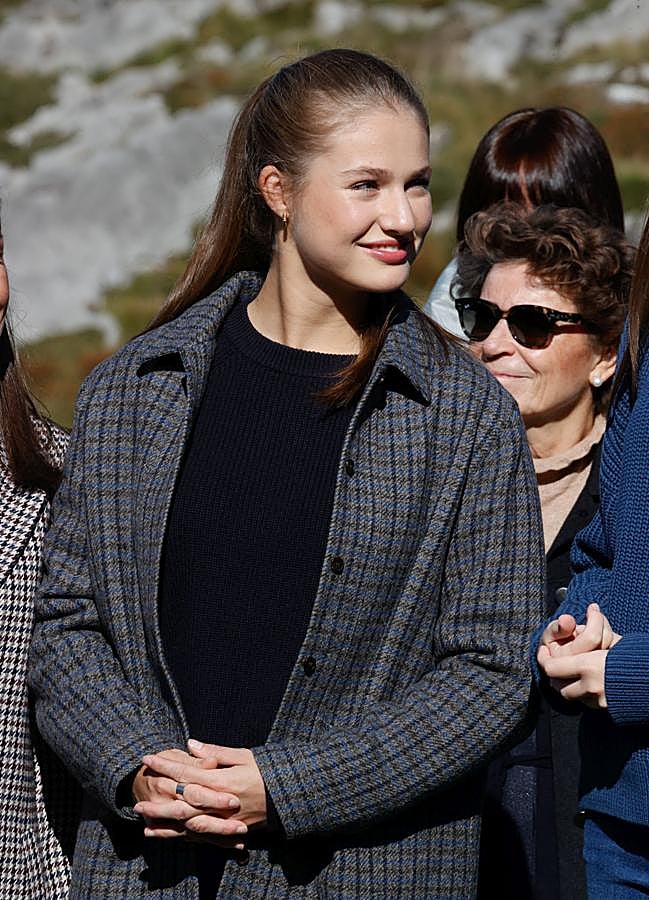 Imagen - La princesa Leonor con un jersey de Yerse. / GTRES