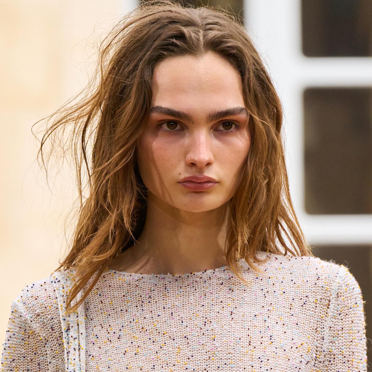 Te contamos cómo cuidar tu pelo si llueve.