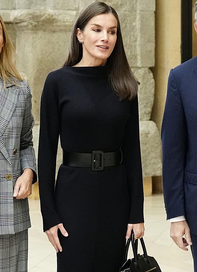 Imagen - La reina Letizia con un total look negro en su última cita de la agenda oficial. / LIMITED PICTURES