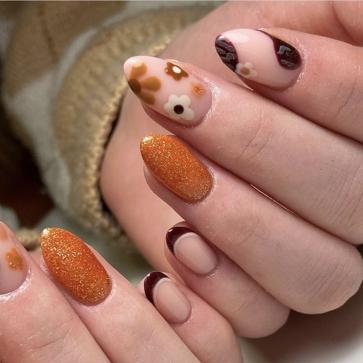 Imagen secundaria 1 - Algunos ejemplos de manicuras pumpkin spice.