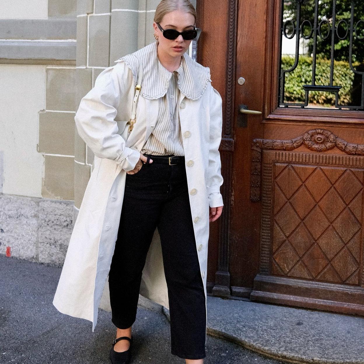 Influencer francesa con camisa de rayas