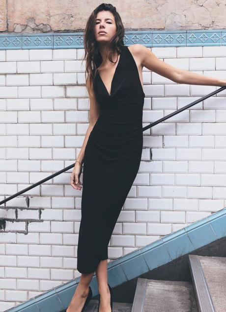 Imagen - Vestido negro de Zara (22,95 euros)