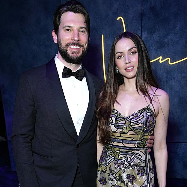 Paul Boukadakis y Ana de Armas. 