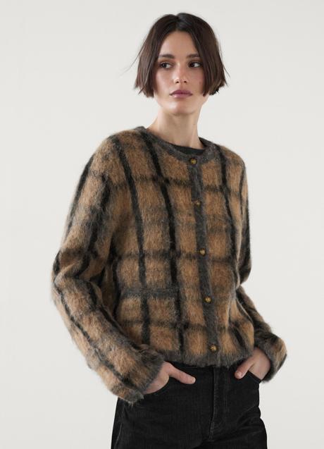 Imagen - Cárdigan de lana de Massimo Dutti (129 euros)