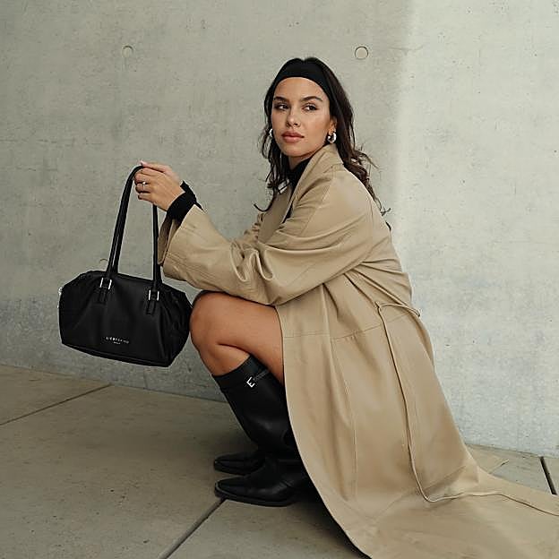 Imagen principal - Influencers con bolsos de Liebeskind Berlin.