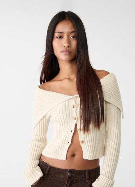 Imagen - Jersey con los hombros al aire de Stradivarius (27,99 euros)