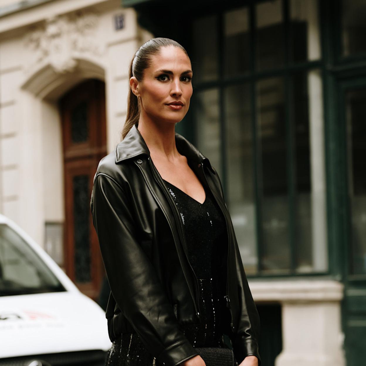 Mango tiene los mejores tops rebajados por Black Friday para lucir en Nochevieja