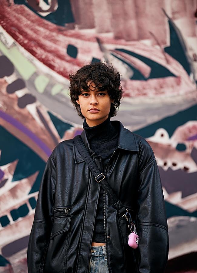 Imagen - Un look con melena shaggy y rizos. Foto: launchmetrics spotlight.