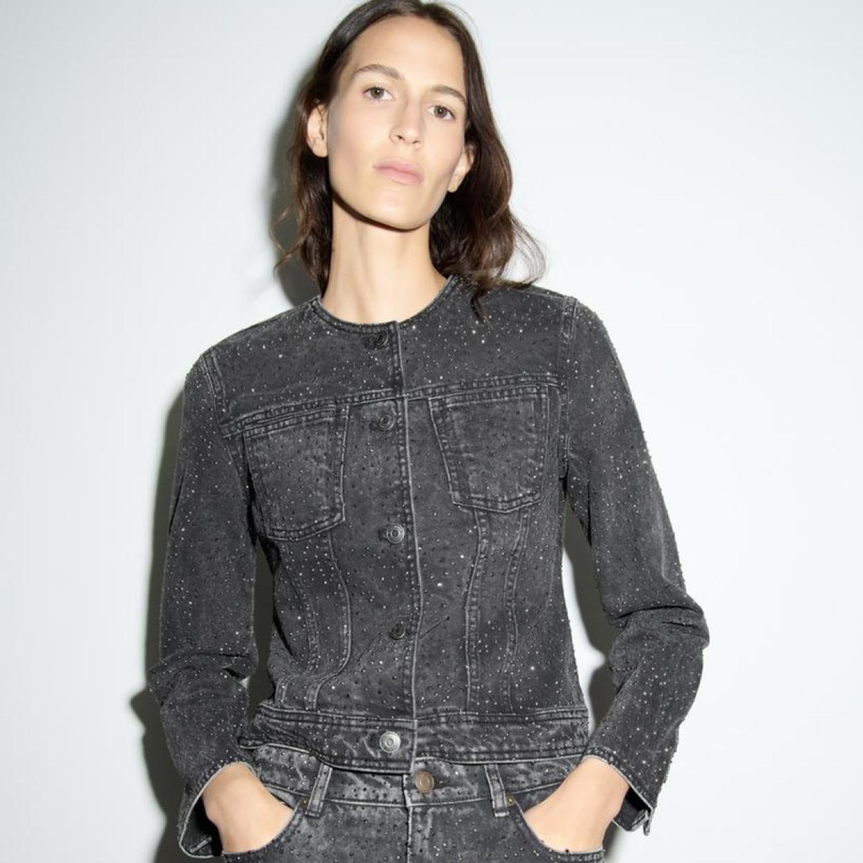 Por qué comprar unos vaqueros con strass esta Navidad