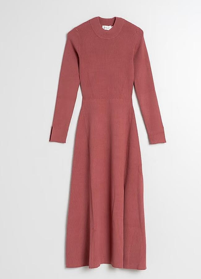 Imagen - Maxi vestido de punto color marsala de Indi&Cold. Precio: 119 euros.