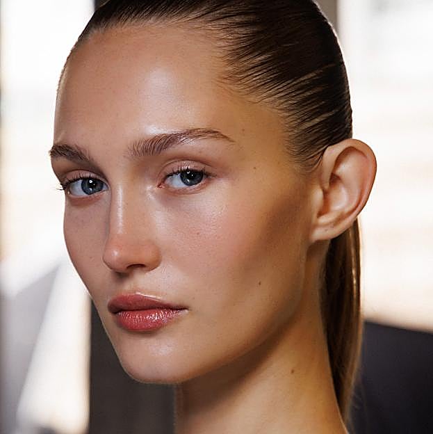 Soy jefa de belleza y estos son mis bronceadores en barra y líquidos favoritos del momento