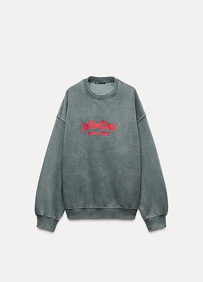 Imagen - Sudadera gris de Zara, 25,95 euros.