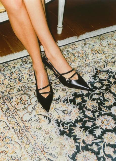 Imagen - Zapatos negros de H&M (74.99 euros)