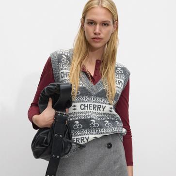 Imagen secundaria 1 - Chaleco de punto en gris de Parfois.