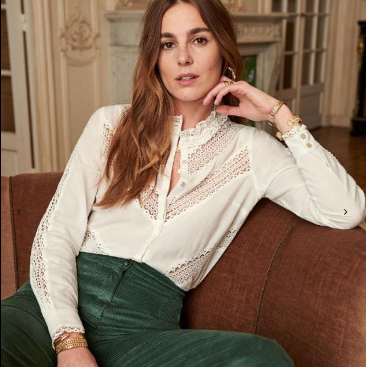 De color rosa, caqui, negro o beige pero siempre de pana. ¿Cuál es tu favorto?