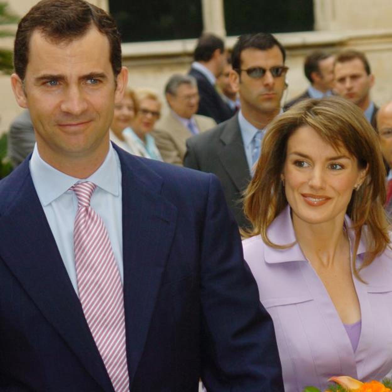 Doña Letizia en Mallorca en una foto de archivo con los amigos de vela de don Felipe.