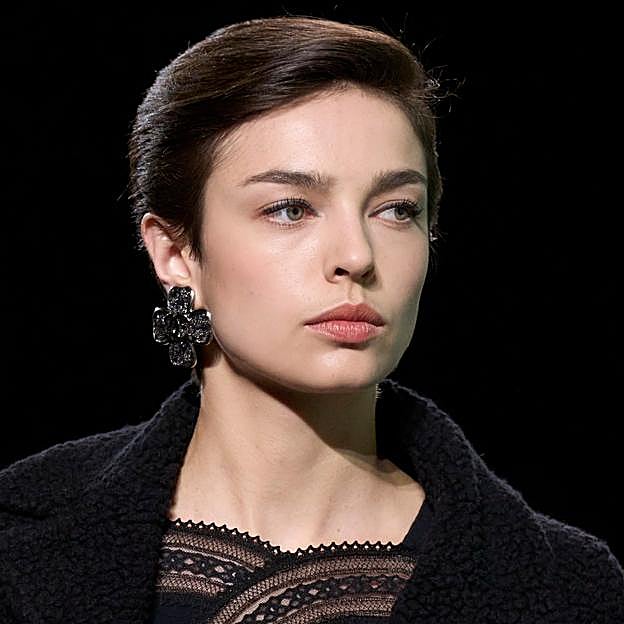 Tres sérums de farmacia con vitamina C que funcionan y destacan por su efecto antiedad