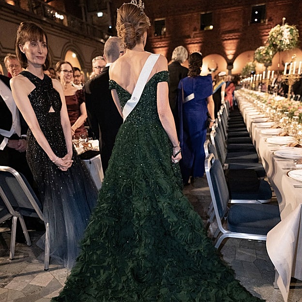 La gran cola del vestido de la princesa Magdalena. 