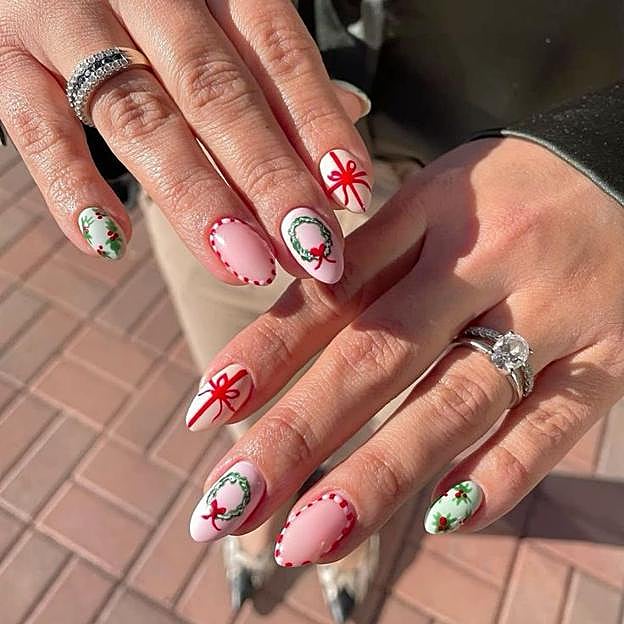 Uñas para Navidad con dibujos bonitos