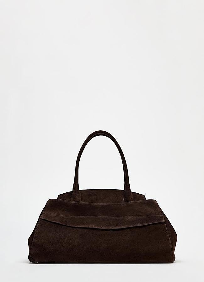 Imagen - Bolso de hombro de ante XL de Zara (199 euros).