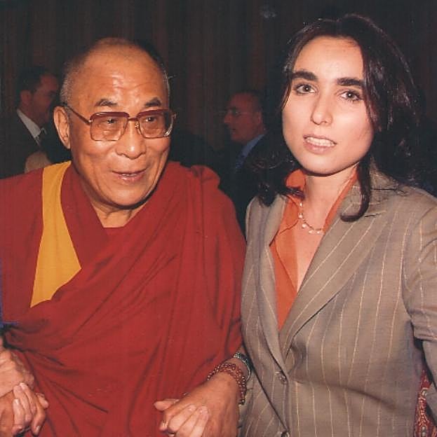 Paloma Segrelles, con el Dalai Lama, una personalidad que le encantó conocer. 