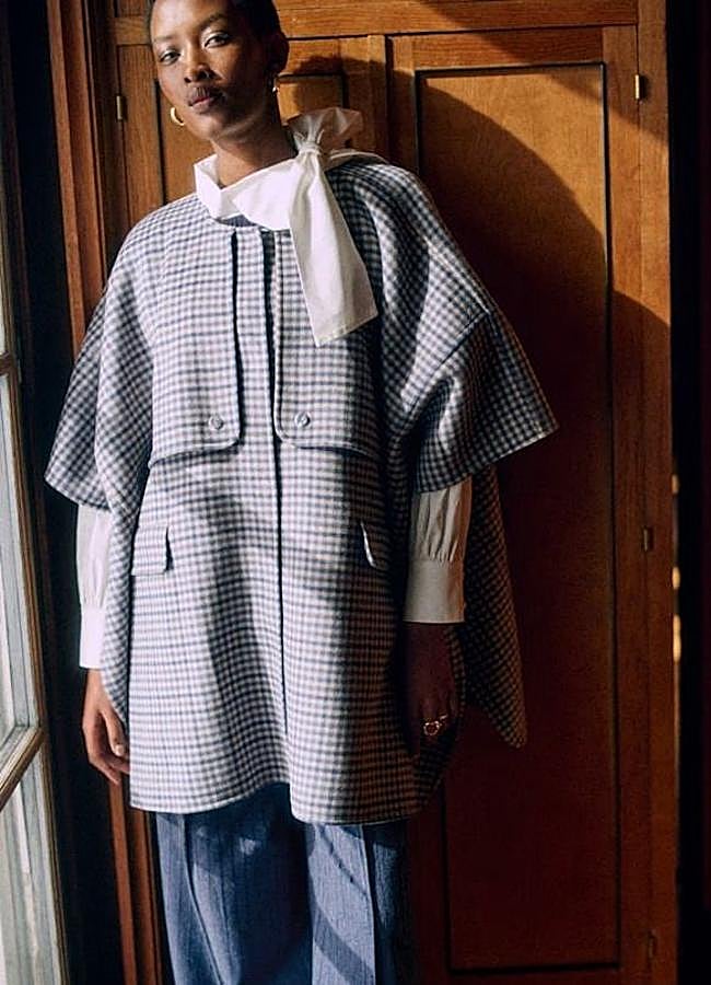 Imagen - Abrigo de cuadros estilo capa