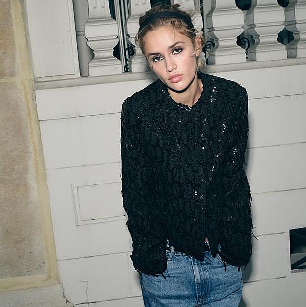 La chaqueta con lentejuelas es la única prenda que necesitas para brillar estas fiestas