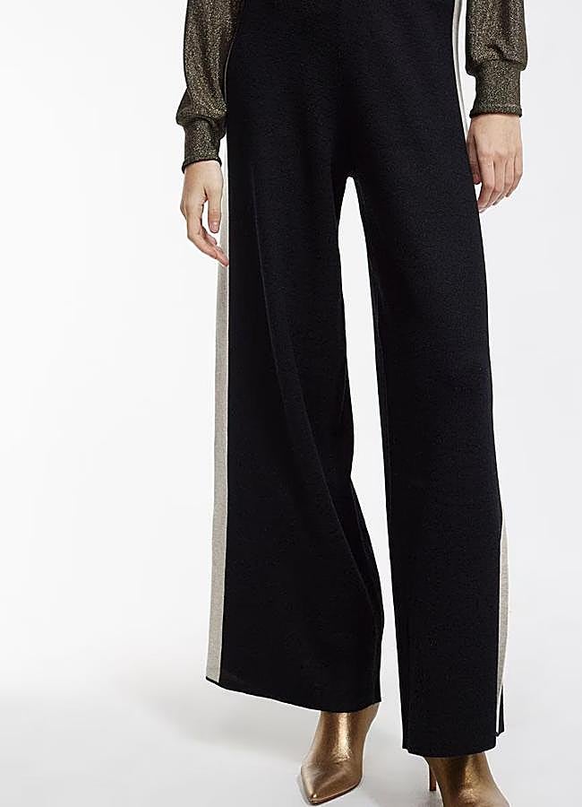 Imagen - Lola Casademunt Pantalón recto con detalle lateral, 99 euros.