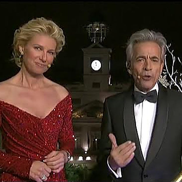 Anne Igartiburu, Imanol Arias y un señor tupé.