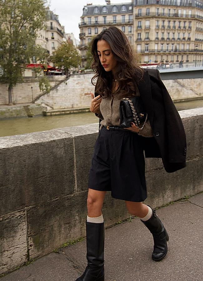 Imagen - Look con bermudas y botas altas para invierno/@taina.csg