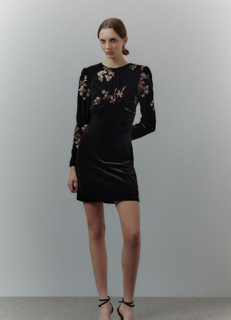 Imagen - Vestido negro de Sfera (39,99 euros)