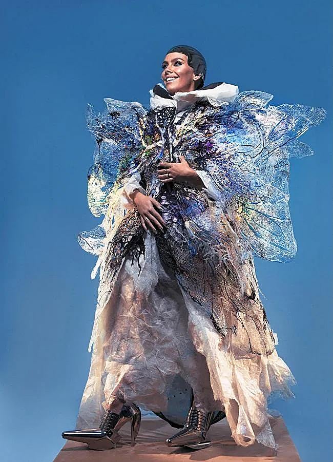 Imagen - Cristina Pedroche en las campanadas de 2021 (@CRISTIPEDROCHE)