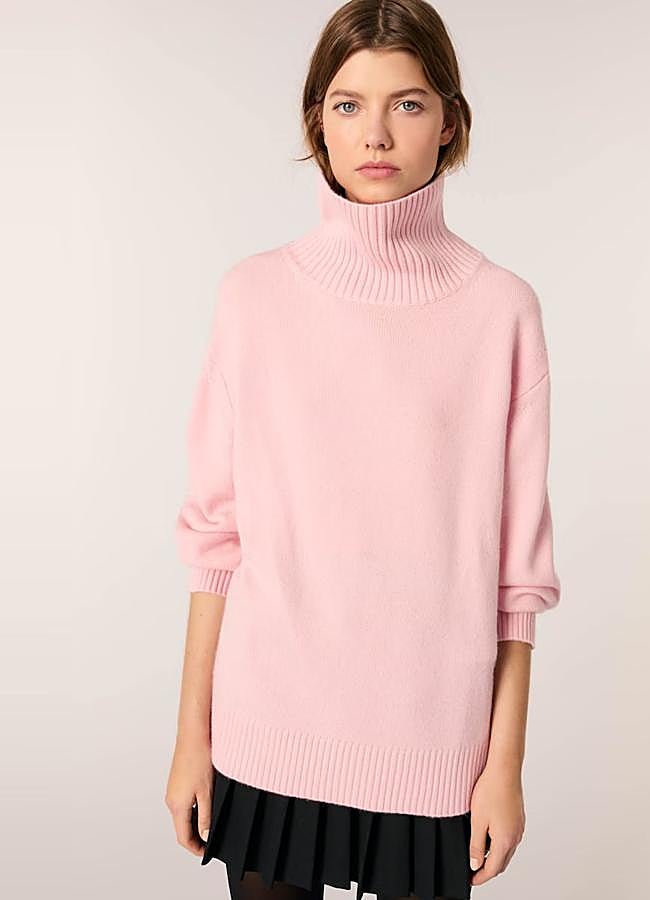 Imagen - Jersey de cuello alto rosa de Maje, 295 euros.