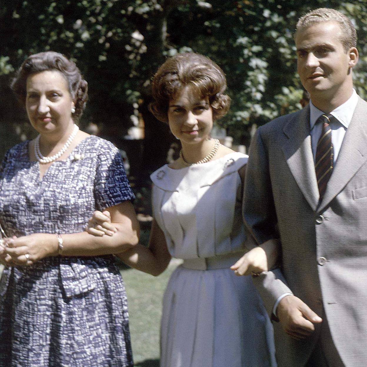 Los reyes Juan Carlos y Sofía junto a María de las Mercedes.