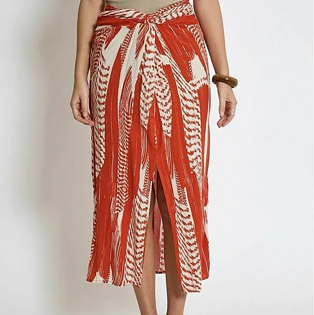 Falda naranja y blanca de Desires, a la venta en Zalando, 61,99 euros.