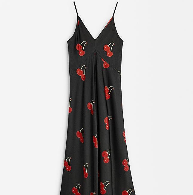 Vestido largo satinado cerezas (39,99€)