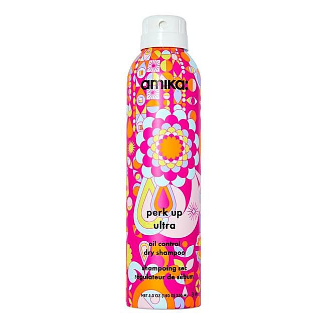 Perk Up Ultra Oil Control Dry Shampoo de Amika. Precio: 32,99 euros