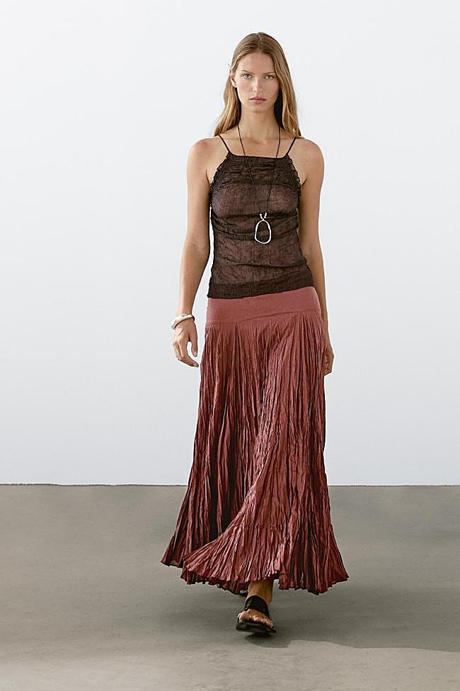 Top de cuello halter transpente de Massimo Dutti.