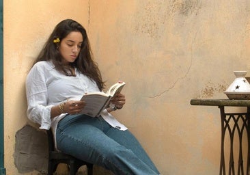 Los libros de junio: las nuevas novelas de la autora de La cartera y de Taylor Jenkins Reid y cozy mystery