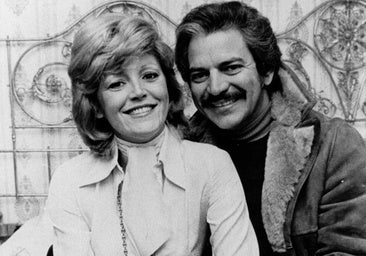 Carmen Cervera y Espartaco Santoni, en una imagen de los años setenta.