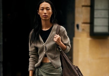 Pantalones pareo, la prenda tendencia que va a marcar la diferencia en tus looks de esta temporada